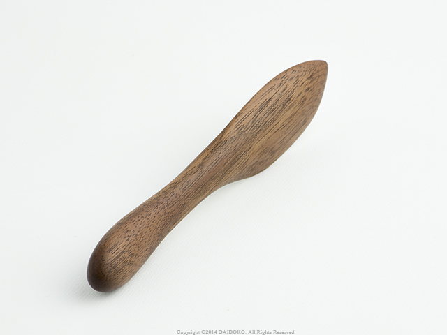 木製バターケース（ウォルナット）は木工作家の冨田聡子の工房COCO（工房ココ）の作品