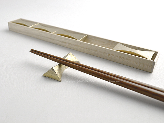 箸置き 箱根駅伝 FUTAGAMI 閃光 真鍮 フタガミ ゴールドカラー 非売品 真鍮の生活用品ブランド 『FUTAGAMI 』『閃光』 5個入り【大治将典