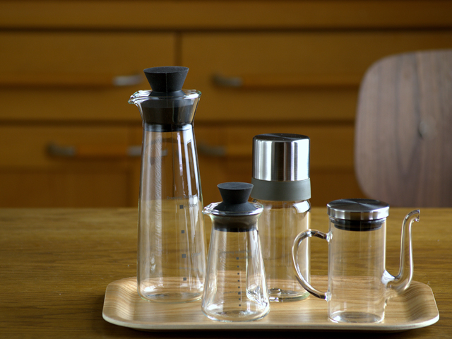 イワキ　調味料入