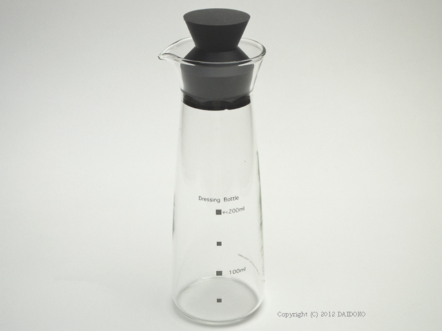 シンプルなデザインで使いやすい。Iwaki/イワキ ドレッシングボトル