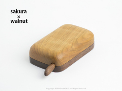 木製バターケース（サクラ×ウォルナット）は木工作家の冨田聡子の工房COCO（工房ココ）の作品