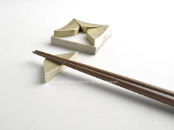 FUTAGAMI（フタガミ）の真鍮の箸置き