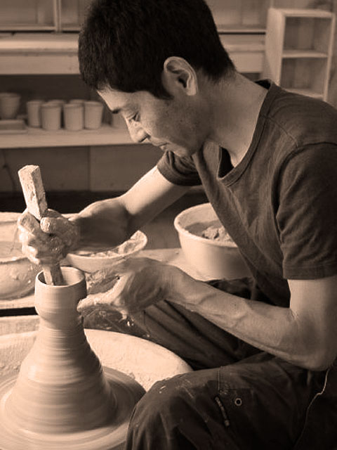 taro-cobo(タロウ工房)の作家（竹之内太郎）の器（陶器）八角リム皿シリーズ