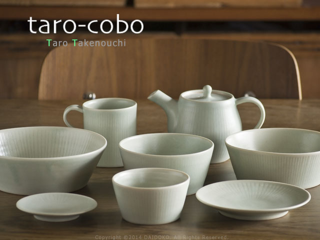 taro-cobo(タロウ工房)の作家（竹之内太郎）の器（陶器）グリーンシリーズ